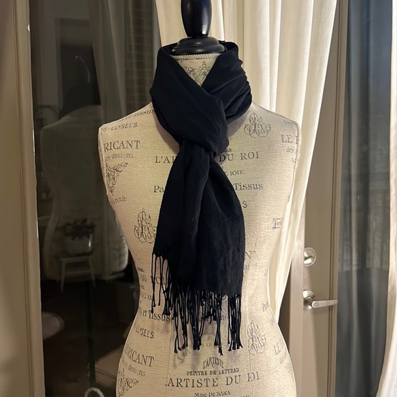 Accessories - Black fringe bottom neck scarf womens shawl ladies outerwear wrap accessory​​